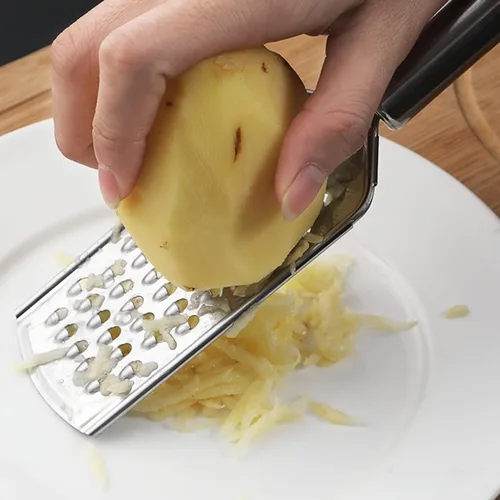 Vista 3 de Rallador de queso vegetal, rallador de limón de metal duradero a prueba de óxido con asa, rallador plano de mano para queso, chocolate, especias