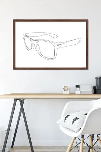 Vista 6 de Trends International LÍNEA Y CEPILLO - Póster de pared de lentes de sol de línea continua, 22.37 x 34.00 pulgadas, versión enmarcada de caoba