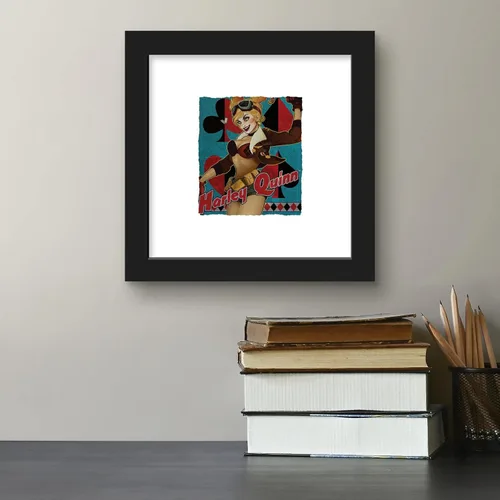 Vista 5 de Trends International Gallery Pops DC Comics Bombshells - Harley Quinn - Póster de pared de Arlequín, 12 x 12 pulgadas, versión enmarcada en negro