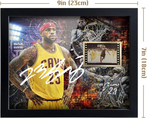 Vista 5 de ORIMAMI Póster firmado de LeBron James en negro, súper estrella enmarcado con foto y pantalla de película de 1x35mm, regalos geniales para amantes