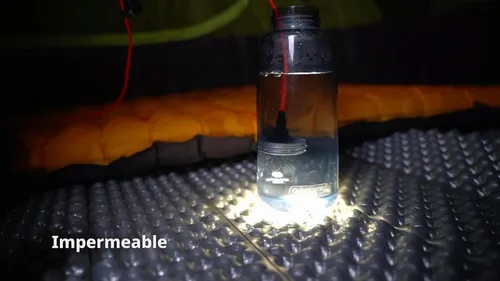 Vista 3 de Voltaic Systems Luz LED USB de emergencia - impermeable, niveles de brillo regulables y control táctil, para camping, patio, cobertizo