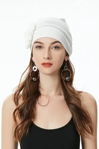 Vista 2 de ZLYC Gorro de verano para mujer, gorro elástico de quimioterapia con flores Blanco floral