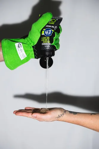 Vista 8 de Mo' Handsome Gel de afeitado prémium para hombres – Fórmula de deslizamiento suave para un afeitado cercano – Uso con cuchillas de afeitar