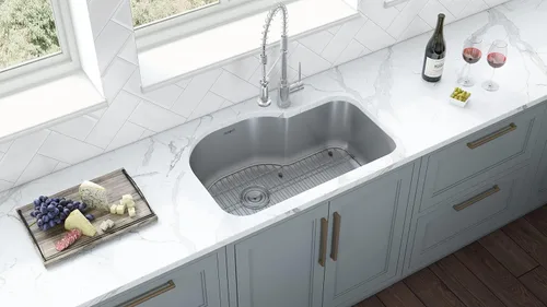Vista 5 de Ruvati RVM4700 Fregadero de Cocina Bajo Encimera de 31.5 Pulgadas - Fregadero de Cocina de Acero Inoxidable Calibre 16 de Un Solo Seno con Acabado