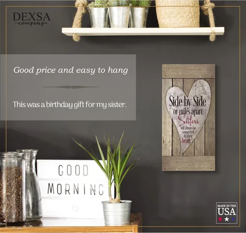 Vista 2 de DEXSA Placa de madera para hermanas, fabricada en los Estados Unidos, 6 3/4 x 13 5/8 pulgadas, decoración de pared con marco elegante, agujero