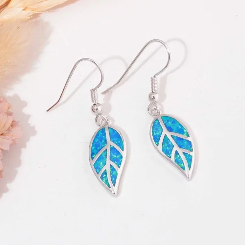 Vista 4 de CiNily Aretes colgantes chapados en oro blanco de 18 quilates con ópalo de hoja para mujeres, adolescentes y niñas, hipoalergénicos, regalo
