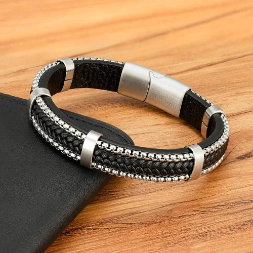 Vista 2 de Hoigblxy Pulsera de cuero para hombre, cierre magnético, de acero inoxidable, longitud de 8.26 pulgadas, Sin gemas.