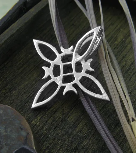Vista 5 de Woot & Hammy Witch's Knot with Four Crescent Moons Pendant, Four Pointed Celtic Knot,100% Sterling Silver, Handmade
