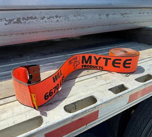 Vista 8 de Correas de cabrestante Mytee Products de 4" x 30' - Correa de amarre resistente a la abrasión naranja para carga con gancho plano WLL# 6670 lbs