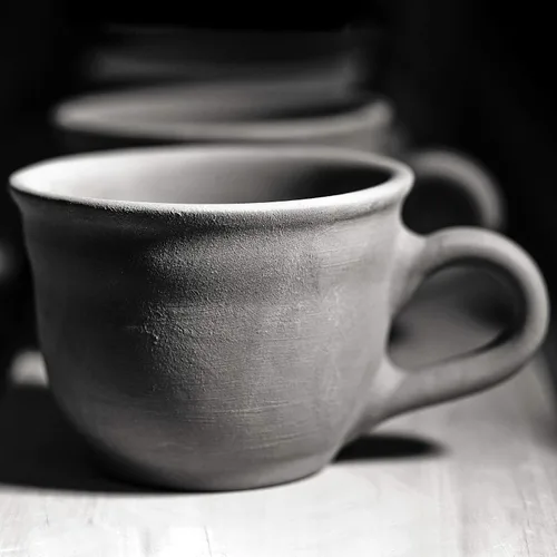 Vista 7 de City to Cottage Taza y platillo de café capuchino de cerámica grande de lunares blancos y negros hechos a mano de 12 oz/11.8 fl oz, cerámica