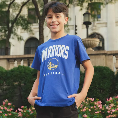 Vista 4 de Ultra Game Camiseta de manga corta oficial de la NBA Arched Plexi para jóvenes