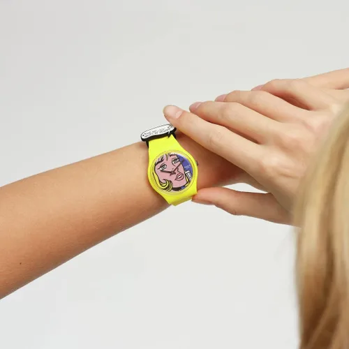 Vista 6 de Swatch Gent Biosourced Reverie de Roy Lichtenstein, el reloj cuarzo, Amarillo, Moderno