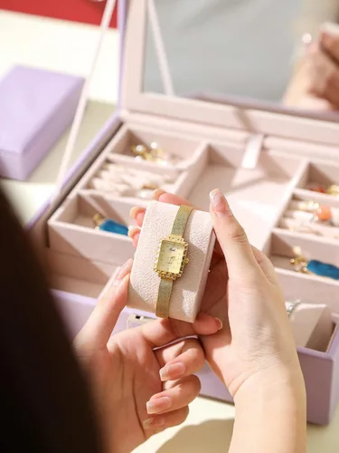 Vista 9 de AOSIFIEL Joyero con cerradura para organizador de joyas de viaje con espejo para mujeres, adolescentes y niños, estuche de joyería para estudiantes