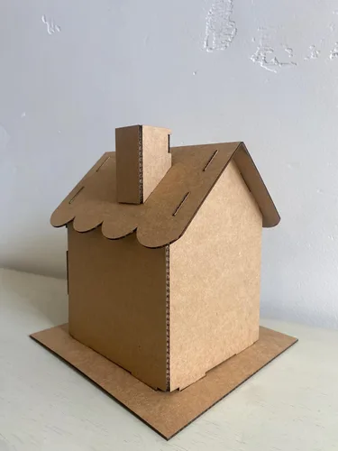 Vista 3 de Kit de casa de pan de jengibre con techo festoneado (cartón) - Paquete de 5 - Diseñado y fabricado en Estados Unidos - Manualidades navideñas