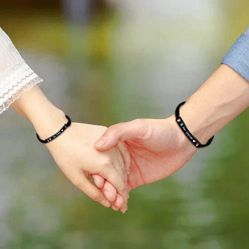 Vista 2 de Uloveido 1 par de pulseras trenzadas hechas a mano con grabado para parejas, parejas para él y ella, pulseras para hombres, mujeres, novio y novia