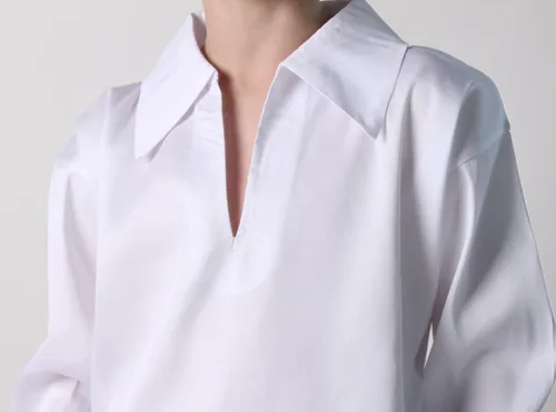 Vista 4 de Camisa clásica renacentista para niños (elige color y tamaño)