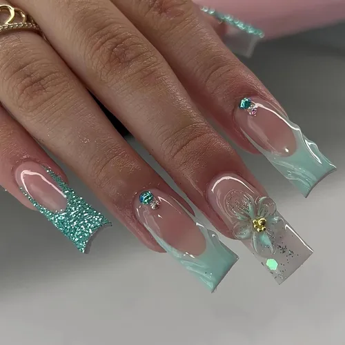 Vista 32 de BABALAL Uñas postizas punk a presión, uñas falsas cortas cuadradas, pegamento de caída de guepardo, uñas acrílicas azules y blancas con punta