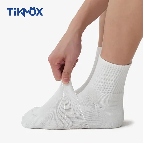 Vista 11 de Calcetines deportivos para correr con compresión de arco, calcetines acolchados de algodón para un ajuste seguro, blanco y negro