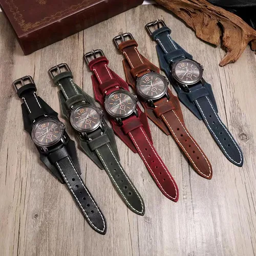 Vista 4 de MINILUJIA Hecho a mano cosido con cuerda de cera para hombre, relojes vintage punk hiphop gótico ancho de cuero brazalete redondo de cuarzo reloj