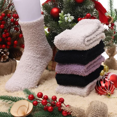 Vista 2 de Calcetines mullidos para mujer, calcetines suaves y esponjosos, calcetines de felpa gruesos y acogedores, calcetines de Navidad para mujer, 5 pares