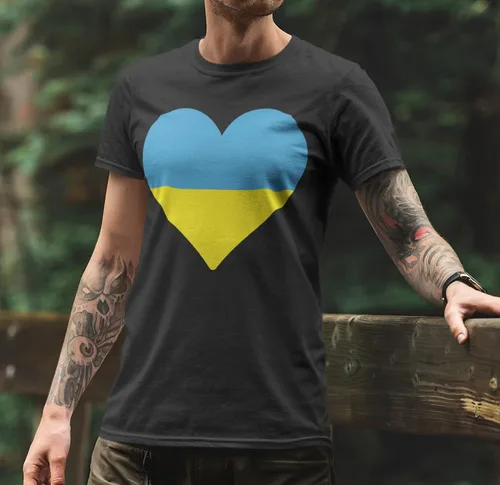 Vista 9 de Love Ukraine Heart Shirt