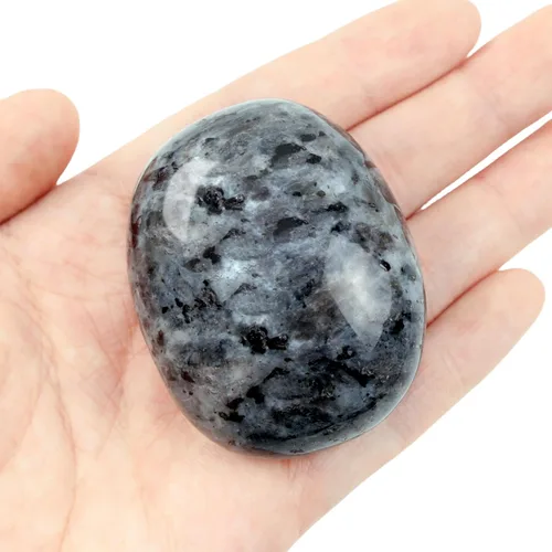 Vista 15 de YATOJUZI 1 piedra de obsidiana negra de 1.6 a 2 pulgadas, cristales naturales y piedras curativas de palmera de cristal, piedras preciosas