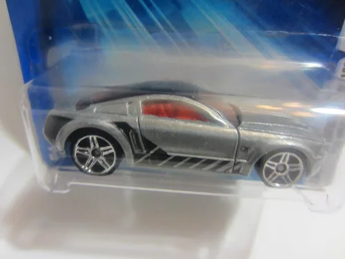 Vista 2 de 2004 Hot Wheels Toys R Us Exclusive Zamac First Editions Ford Mustang GT Concept Unpainted #2004-048 by Hot Wheels