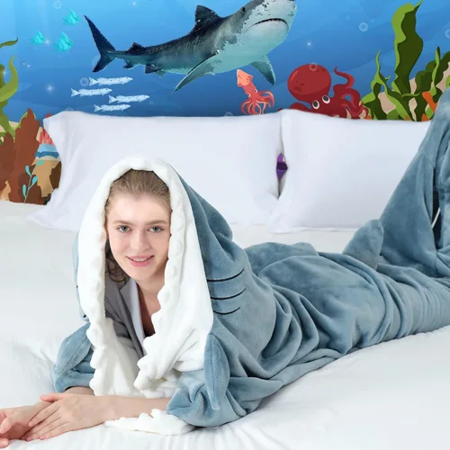 Vista 2 de Touchat Manta de Tiburón, Disfraz de Enterizo para Adulto, Manta Suave y Acogedora de Franela con Dibujos de Animales para Cosplay, Manta con Azul
