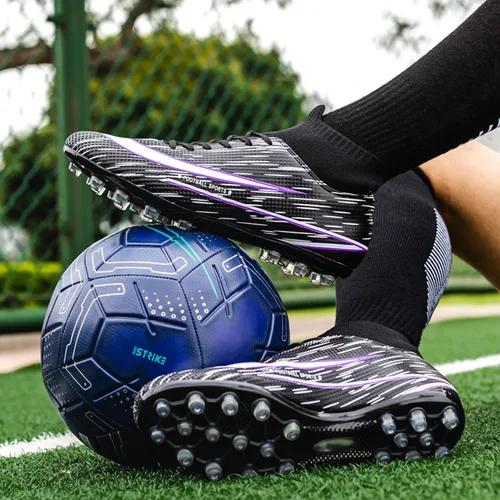 Vista 4 de Zapatos de fútbol para hombre con tacos de fútbol con cordones antideslizantes con puntas cortas y suelas de goma para interiores firmes para césped