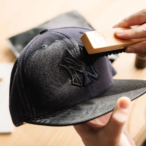 Vista 5 de SNEAKER LAB Environmentally Friendly Hat Cleaner - Safe To Use On Most