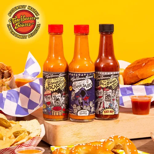 Vista 3 de Torchbearer Sauces Best-Sellers Mini juego de regalo de salsa picante, 1.7 onzas, paquete de 3 – Zombie Apocalypse, Garlic Reaper, Son of Zombie