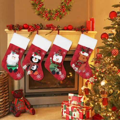 Vista 6 de COOLWUFAN Paquete de 4 medias de Navidad de 19 pulgadas con copo de nieve, Papá Noel, muñeco de nieve, reno, pingüino y felpa de piel sintética