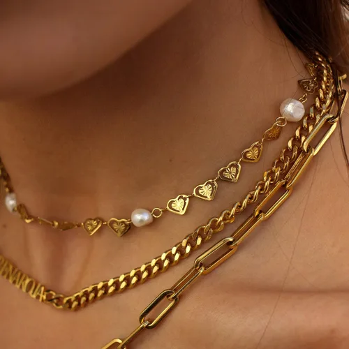 Vista 9 de Cowlyn Pearl Choker Dainty Adjustable Necklace 18K Gold Plated Cultured Barque Pearl Tiny Chain Delicate Mother's Valentine Jewelry for Women Girls