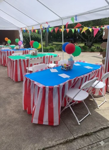 Vista 5 de Oojami - Juego de 4 faldas para mesa, diseño de carnaval/ circo a rayas rojas y blancas