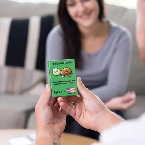 Vista 6 de Juego de palabras con tarjetas Awkward Turtle, para adultos
