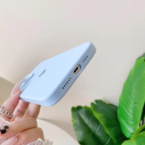 Vista 6 de Funda compatible con iPhone 13 Pro Max de silicona para mujeres y niñas, diseño de corazón azul, delgada, con forro de microfibra suave