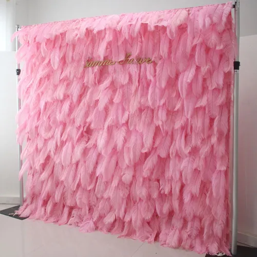 Vista 2 de Paneles de pared de flores artificiales de plumas rosas, tapete de pared de flores de imitación floral 3D de seda para telón de fondo, decoración