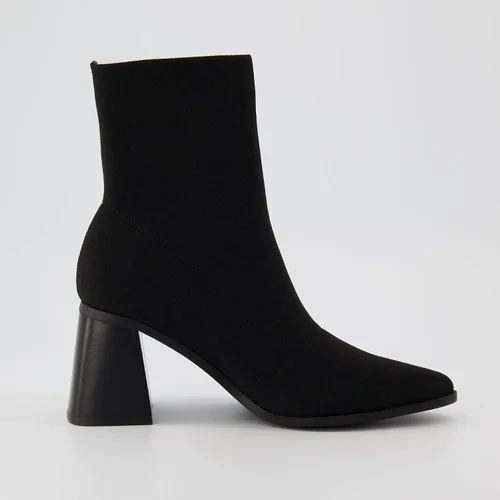 Vista 4 de CUSHIONAIRE Botas elásticas Sterling para mujer + espuma viscoelástica, anchos disponibles
