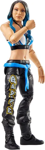 Vista 3 de WWE Mia Yim Basic Series #113 Figura de acción en escala de 6 pulgadas con articulación y anillo engranaje
