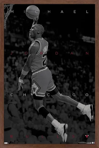 Vista 16 de Trends International Michael Jordan - Póster de pared en blanco y negro, 14.725 x 22.375 pulgadas, versión enmarcada de madera de granero
