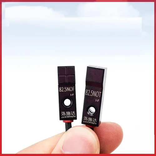 Vista 2 de Interruptor Mini Squre Interruptor de Proximidad Q8 Metal Sonser Interruptor SideDetect 0.098 in Distancia 24V NPN PNP NO NC Impermeable IP67 PBT
