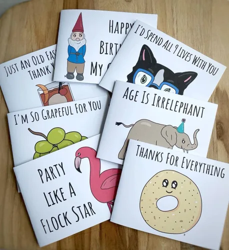 Vista 5 de I Value Our Friend-Chip Chips and Salsa Pun Tarjeta de felicitación en blanco con sobre