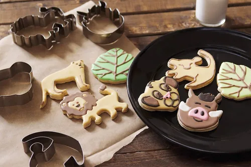 Vista 5 de Fox Run Cortadores de galletas de animales, galletas King of the Savannah, juego de 7