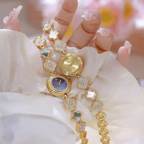 Vista 6 de Gosasa Reloj vintage dorado para mujer, pulsera de cadena de cuatro hojas huecas, delicado y pequeño, reloj de cuarzo, impermeable, regalo de lujo