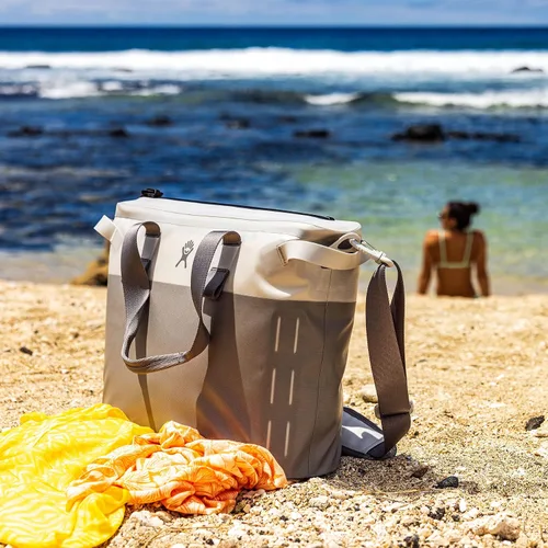 Vista 9 de Hydro Flask - Bolsa de enfriamiento suave Day Escape de 18 L - Bolsa de viaje reutilizable y aislada