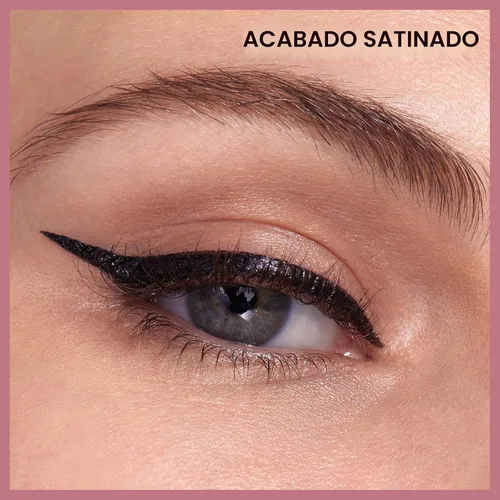 Vista 3 de Maybelline Hyper Easy - Delineador líquido de ojos, acabado satinado, fórmula a prueba de agua, delineador de ojos, Pitch Black, 0.018 Fl.oz.