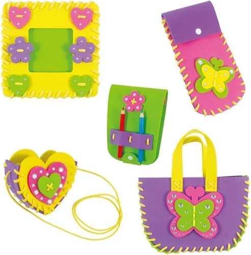 Vista 3 de Galt Toys, primer kit de costura para niños, kit de manualidades para aprender a coser DIY, para niños de 5 años en adelante
