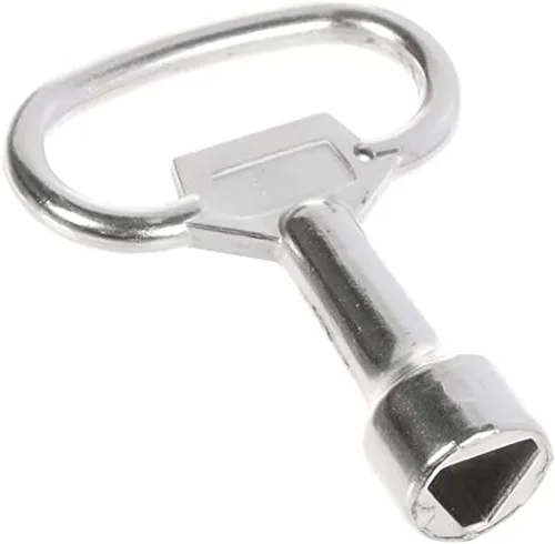 Vista 3 de AnRui Llave de enchufe triangular de 0.315 in, llave de metal, multifuncional, herramienta de plomeros, panel de tren, bloqueo de cajón, armario