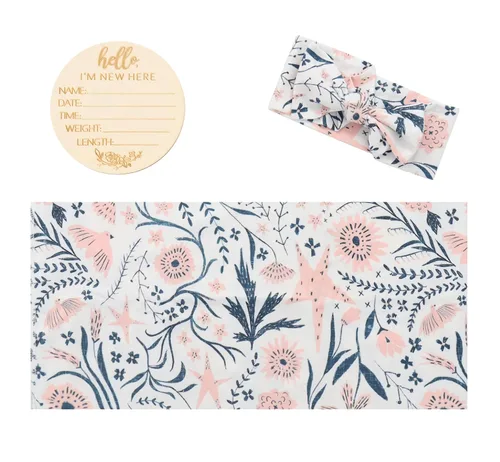 Vista 2 de Manta elástica con estampado floral para recién nacido, con diadema a juego (azul y rosa) Baby Grils Receiving Blanket with Name Card Stretch Wrap