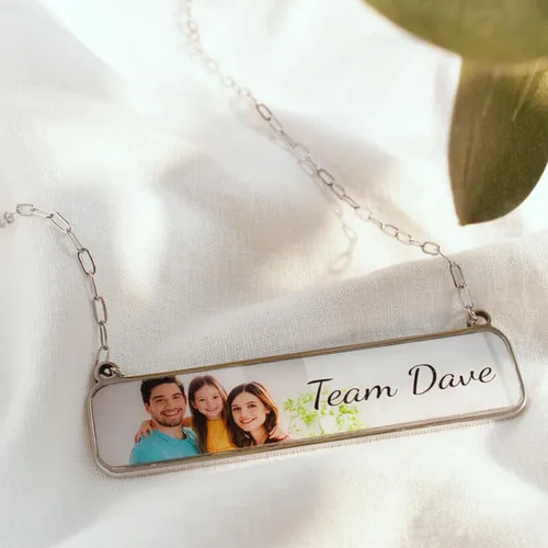 Vista 8 de Petite Boutique Personalized Photo Gift 4k Clear picture quality Print, Customizable Bar Necklace for Cherished Memories Team Photo (Family Photo)
